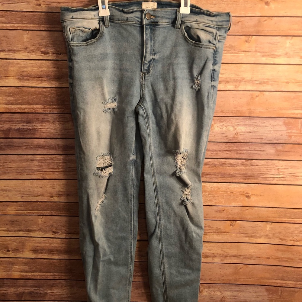 id:23 jeans